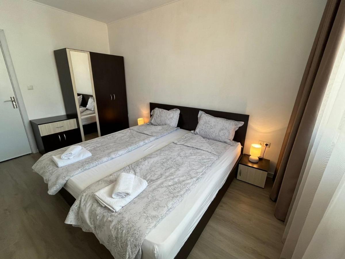 Magnolia Apartment Varna Exterior foto